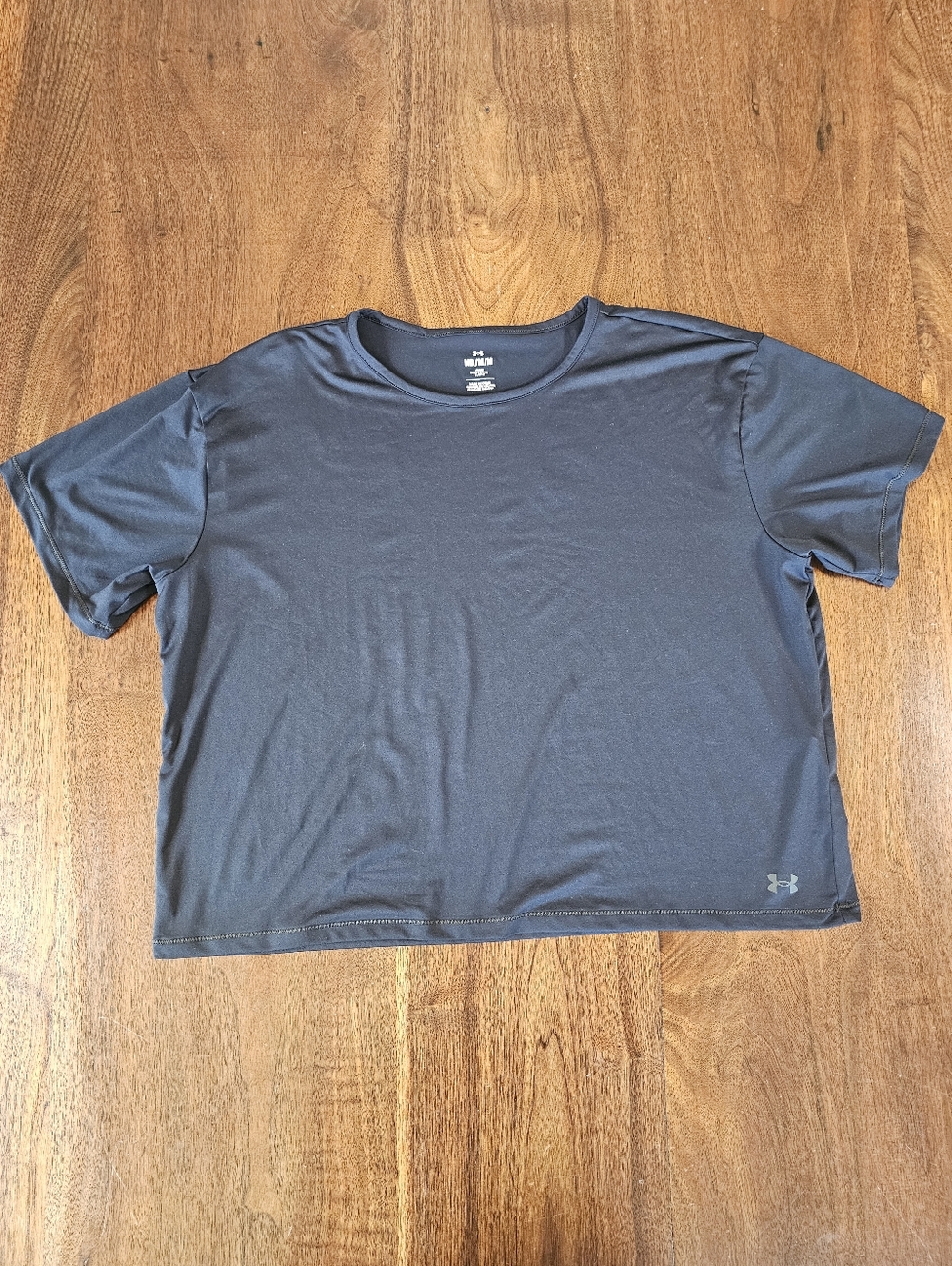Under Armour Women's Super Soft Crop Top Size Medium